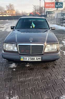 Седан Mercedes-Benz E-Class 1993 в Хмельницькому