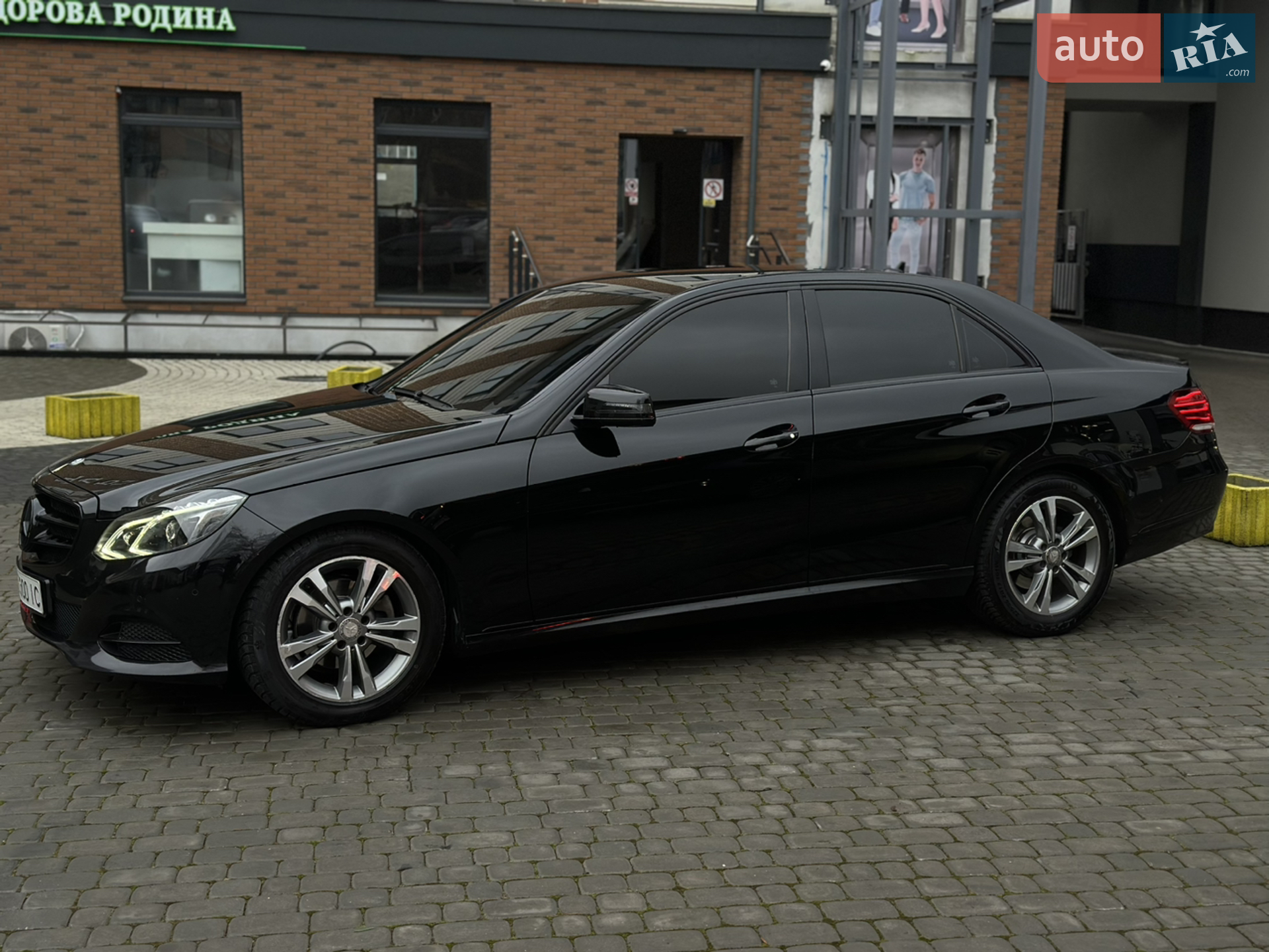 2013 Mercedes-Benz E-klasse - мініатюра 9