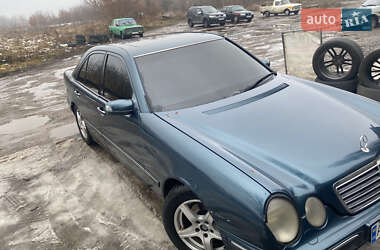 Седан Mercedes-Benz E-Class 2000 в Бердичеві