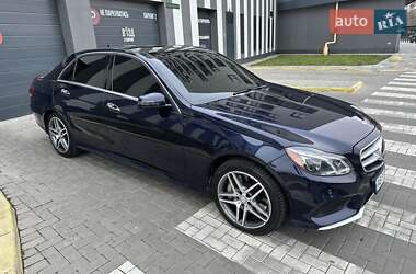 Седан Mercedes-Benz E-Class 2013 в Львове