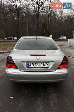 Седан Mercedes-Benz E-Class 2003 в Виннице