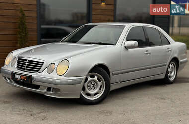 Седан Mercedes-Benz E-Class 2001 в Червонограді