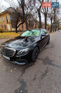Седан Mercedes-Benz E-Class 2018 в 