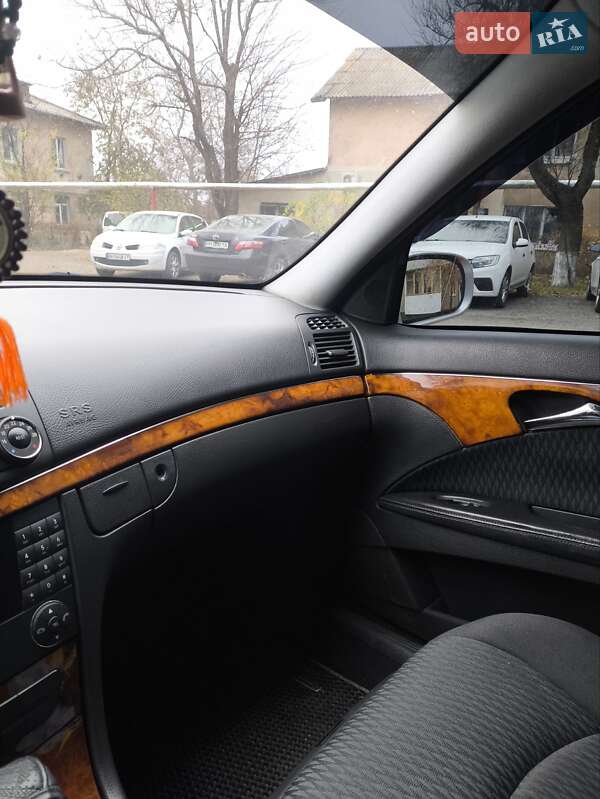 Седан Mercedes-Benz E-Class 2002 в Одессе