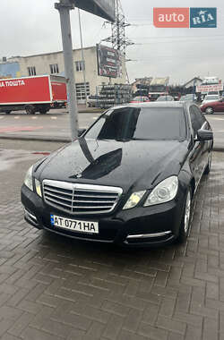 Седан Mercedes-Benz E-Class 2010 в Івано-Франківську