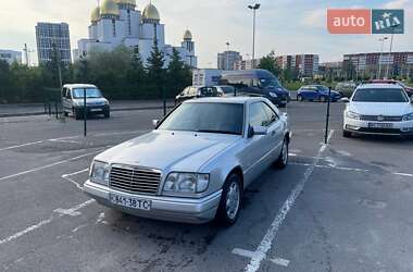 Купе Mercedes-Benz E-Class 1995 в 