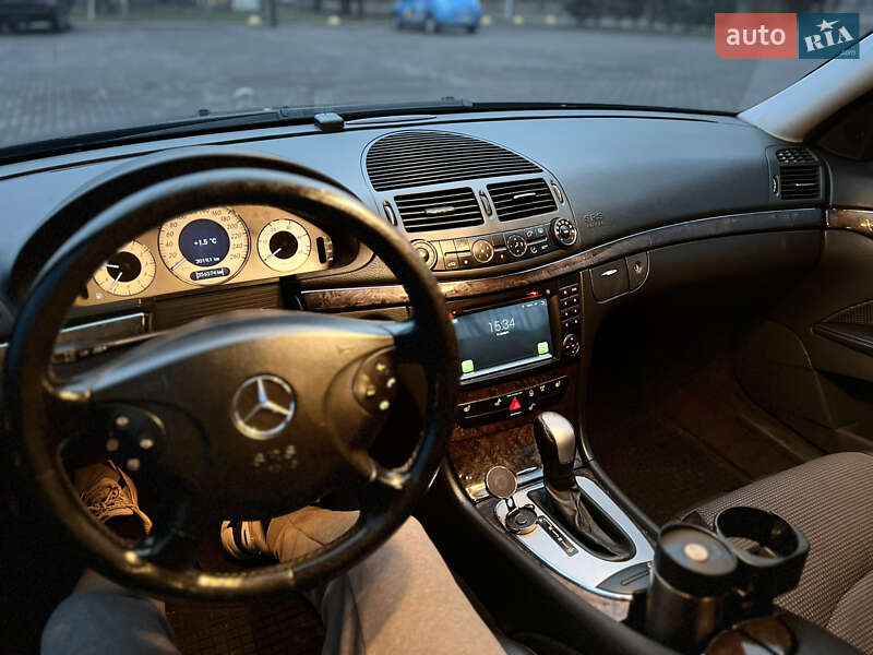 Седан Mercedes-Benz E-Class 2004 в Дніпрі фото 17 Седан Mercedes-Benz E-Class 2004 в Дніпрі