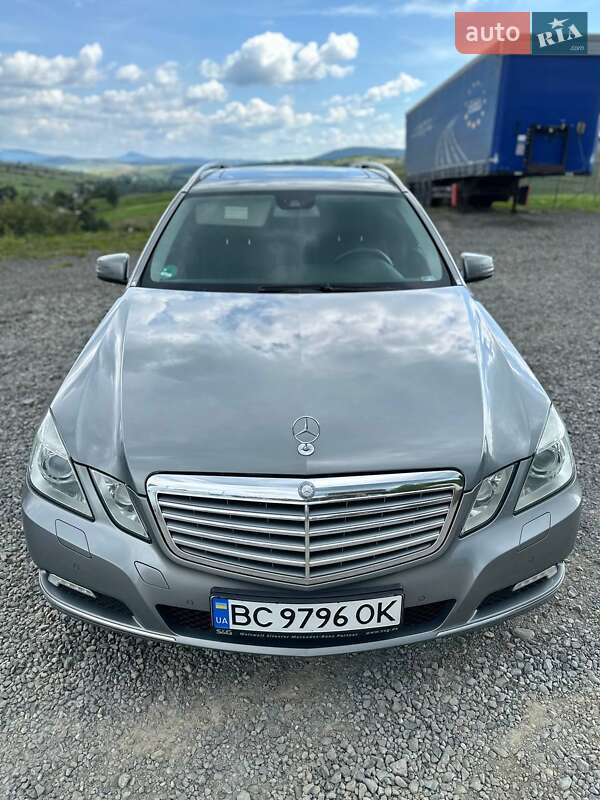 Універсал Mercedes-Benz E-Class 2010 в Самборі фото 10 Універсал Mercedes-Benz E-Class 2010 в Самборі