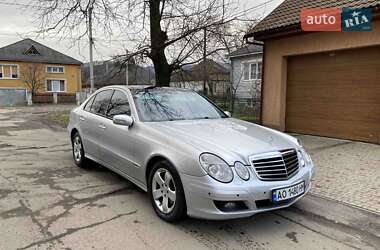 Седан Mercedes-Benz E-Class 2002 в Сваляві