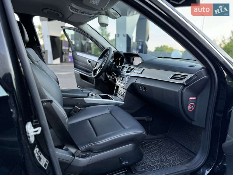 Седан Mercedes-Benz E-Class 2015 в Иршаве
