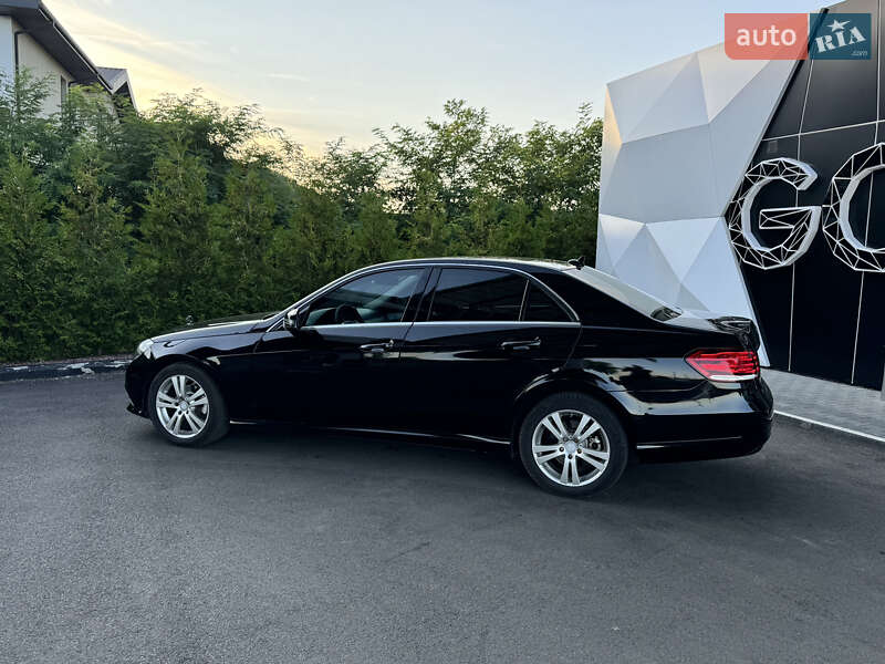 Седан Mercedes-Benz E-Class 2015 в Иршаве