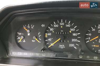 Седан Mercedes-Benz E-Class 1995 в 