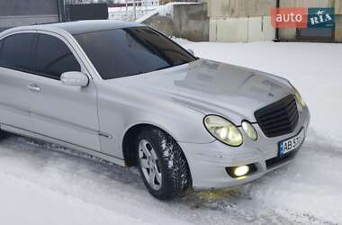 Седан Mercedes-Benz E-Class 2004 в Гайсине