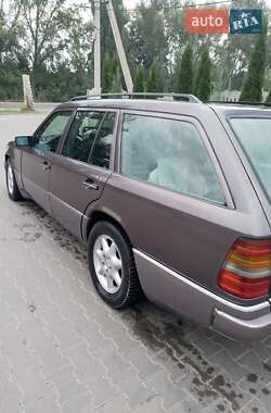 Універсал Mercedes-Benz E-Class 1995 в Кіцмані