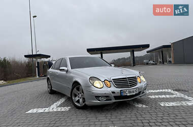 Седан Mercedes-Benz E-Class 2002 в Львові