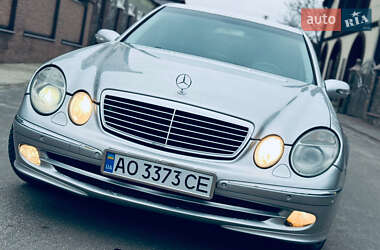 Седан Mercedes-Benz E-Class 2004 в Нижній Апші