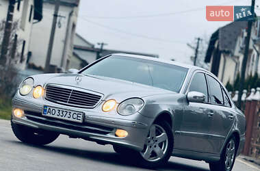 Седан Mercedes-Benz E-Class 2004 в Нижній Апші