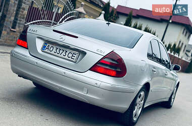 Седан Mercedes-Benz E-Class 2004 в Нижній Апші