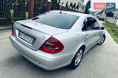 Седан Mercedes-Benz E-Class 2004 в Нижній Апші