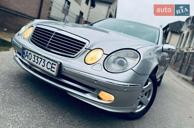 Седан Mercedes-Benz E-Class 2004 в Нижній Апші