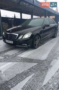 Седан Mercedes-Benz E-Class 2010 в Тячеві