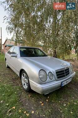 Седан Mercedes-Benz E-Class 1997 в Луцке