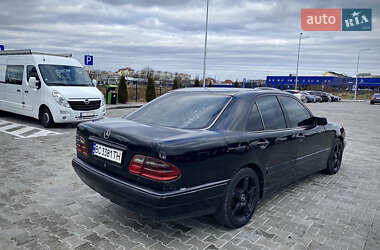 Седан Mercedes-Benz E-Class 2001 в Стрые