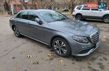Седан Mercedes-Benz E-Class 2017 в 