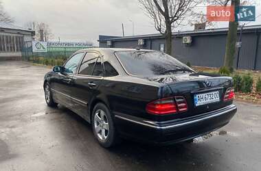 Седан Mercedes-Benz E-Class 2001 в Костополе