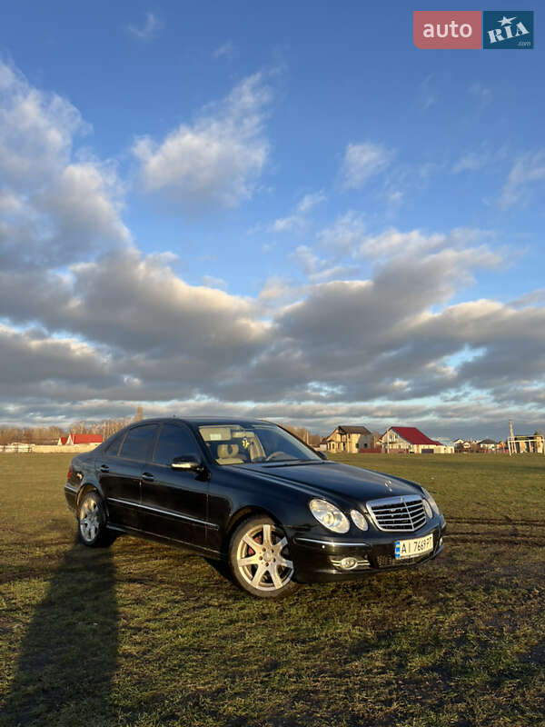 Седан Mercedes-Benz E-Class 2008 в Киеве фото Седан Mercedes-Benz E-Class 2008 в Киеве