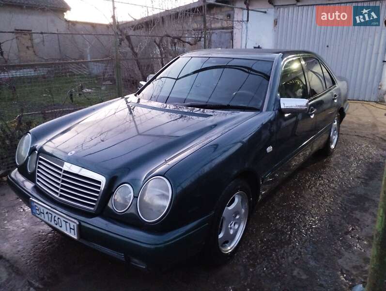Седан Mercedes-Benz E-Class 1996 в Болграде