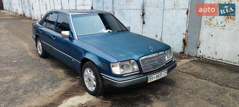 Седан Mercedes-Benz E-Class 1993 в Одесі