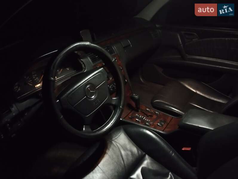 Седан Mercedes-Benz E-Class 1999 в Арцизе