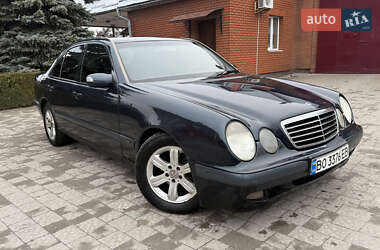 Седан Mercedes-Benz E-Class 2000 в Кременце