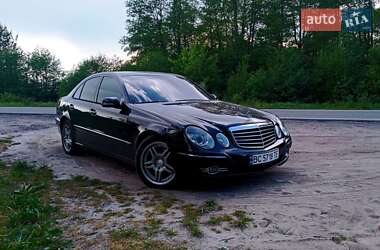 Седан Mercedes-Benz E-Class 2007 в Сокале