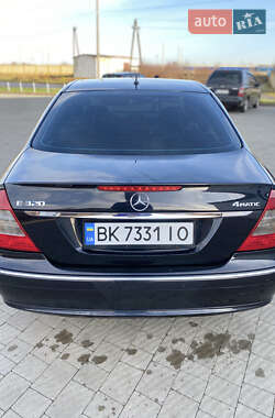 Седан Mercedes-Benz E-Class 2007 в Луцке