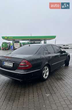 Седан Mercedes-Benz E-Class 2003 в Мостиській