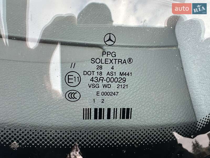 Седан Mercedes-Benz E-Class 2005 в Николаеве