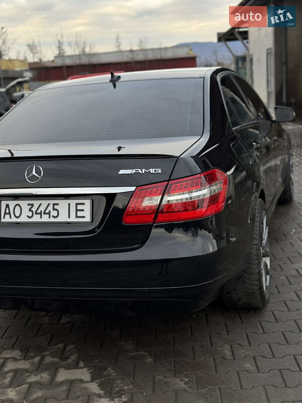 Седан Mercedes-Benz E-Class 2009 в Иршаве