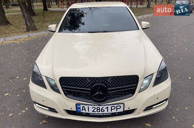 Седан Mercedes-Benz E-Class 2010 в Павлограді