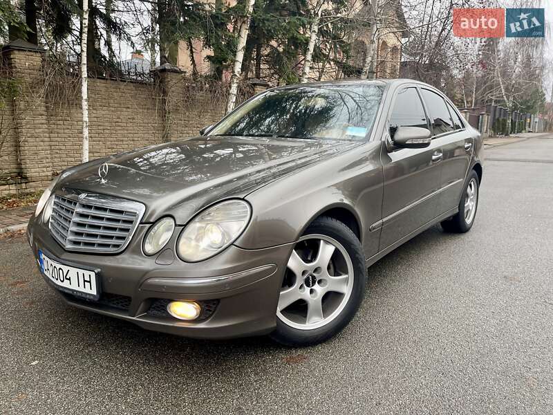 Седан Mercedes-Benz E-Class 2007 в Києві