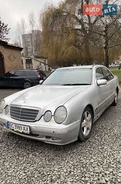 Седан Mercedes-Benz E-Class 2001 в Луцьку