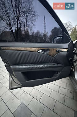 Седан Mercedes-Benz E-Class 2004 в 