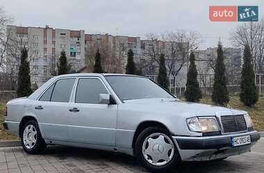 Седан Mercedes-Benz E-Class 1985 в Дрогобичі