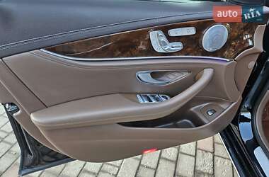 Седан Mercedes-Benz E-Class 2017 в 