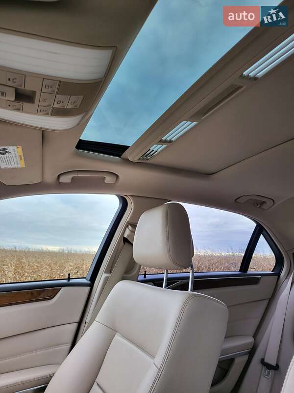 Седан Mercedes-Benz E-Class 2015 в Рівному