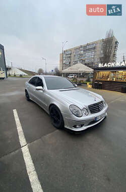 Седан Mercedes-Benz E-Class 2002 в Броварах