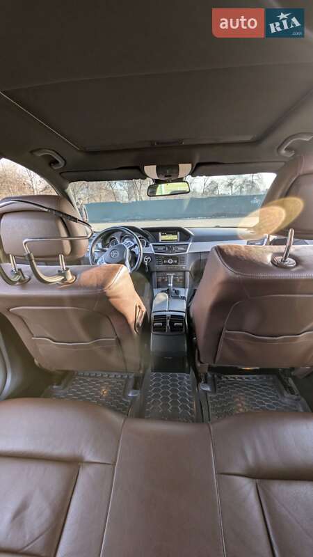 Седан Mercedes-Benz E-Class 2009 в Ивано-Франковске