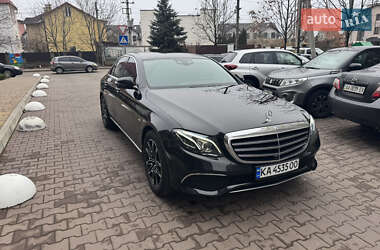 Седан Mercedes-Benz E-Class 2016 в Києві