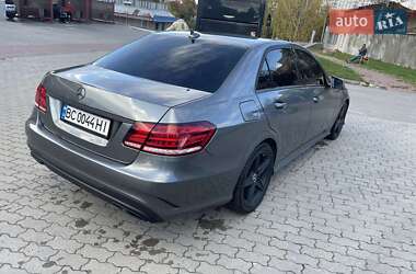 Седан Mercedes-Benz E-Class 2015 в Львові